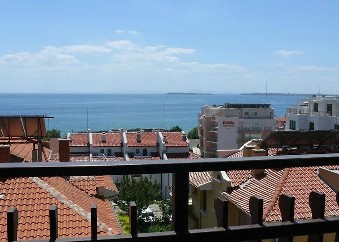 Apartment Complex Kentavar - Free Fast Wifi *