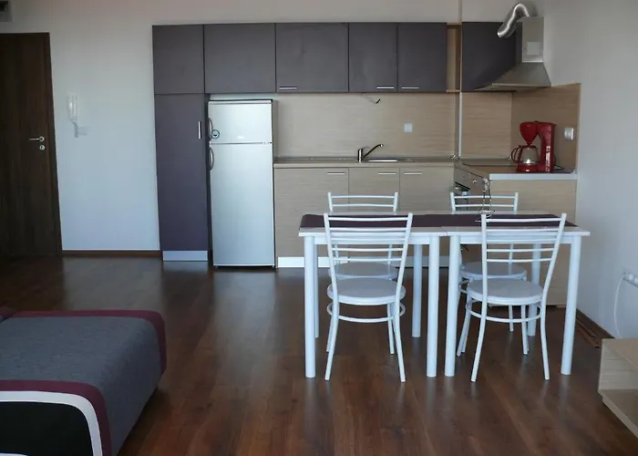 Complex Kentavar - Free Fast Wifi *